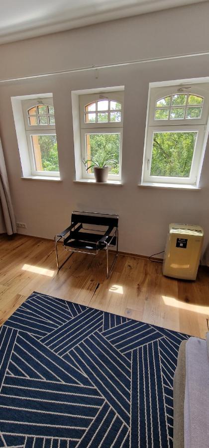 Apartment Mit Parkblick & Massagestuhl لبسيا المظهر الخارجي الصورة